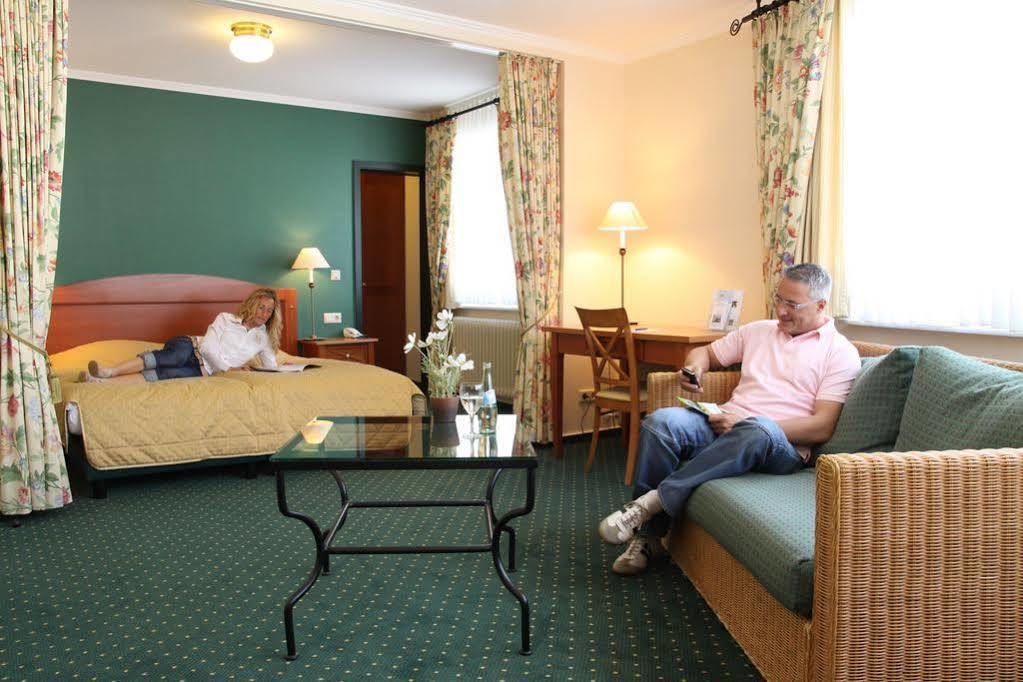 Hotel Zur Post Waldbreitbach Exteriér fotografie