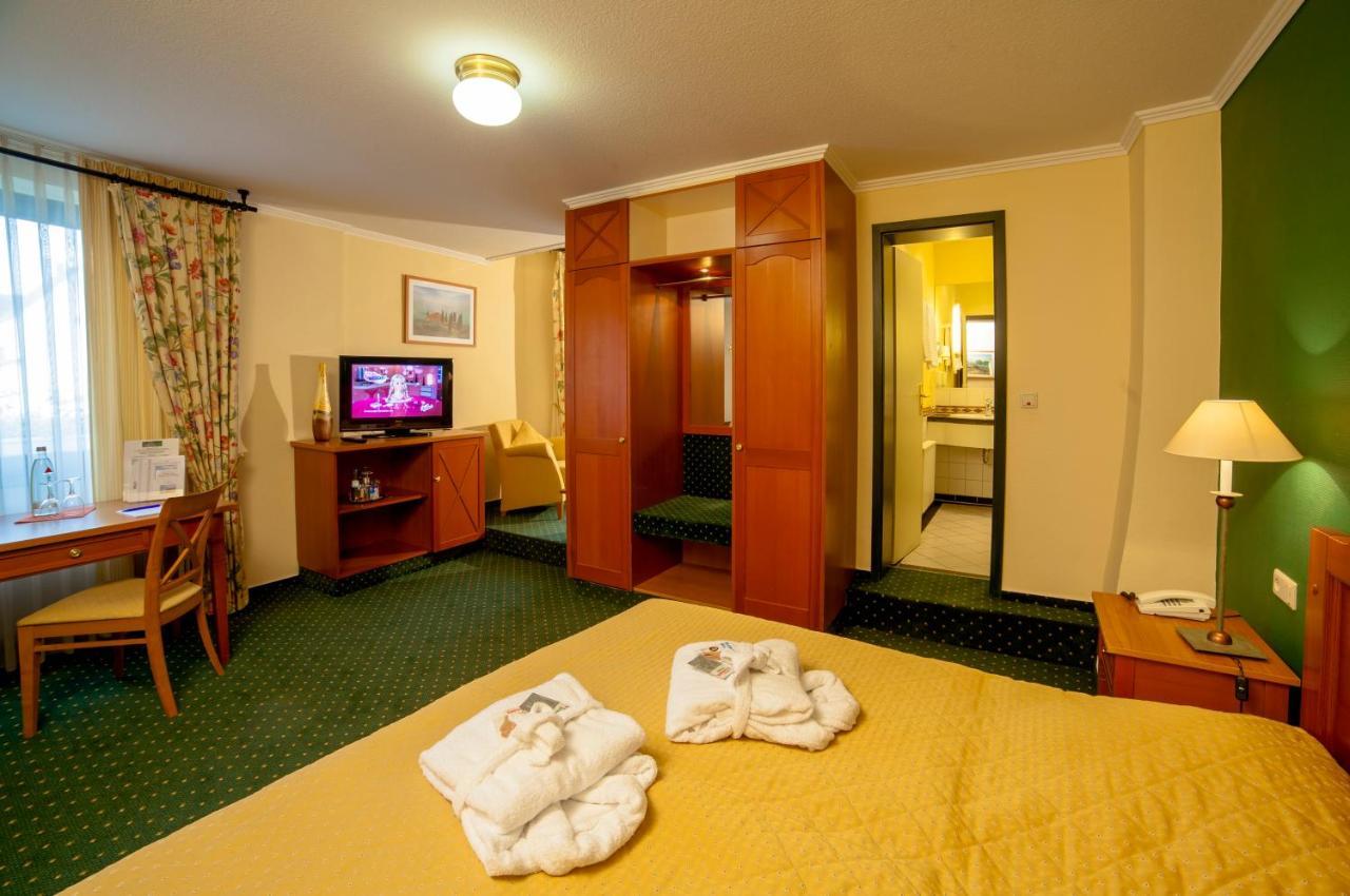 Hotel Zur Post Waldbreitbach Exteriér fotografie