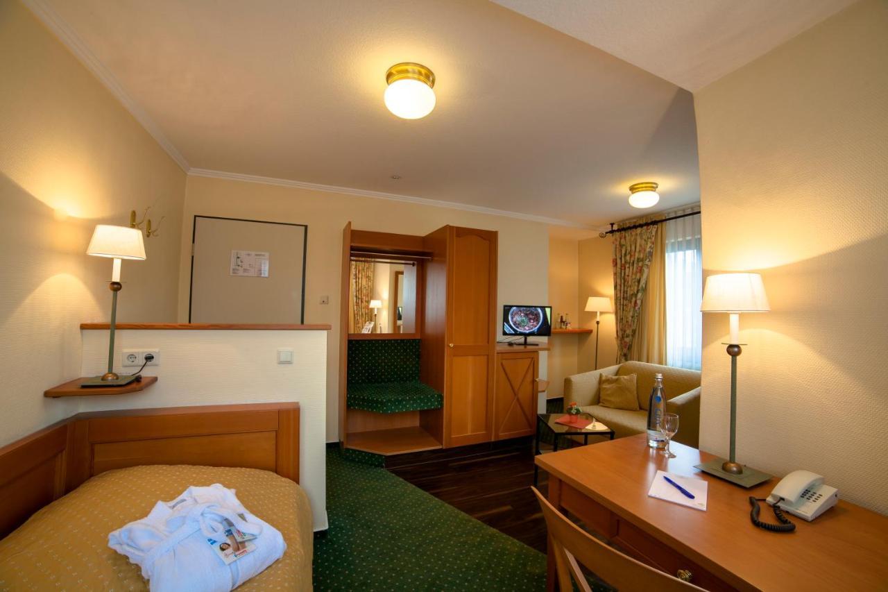 Hotel Zur Post Waldbreitbach Exteriér fotografie
